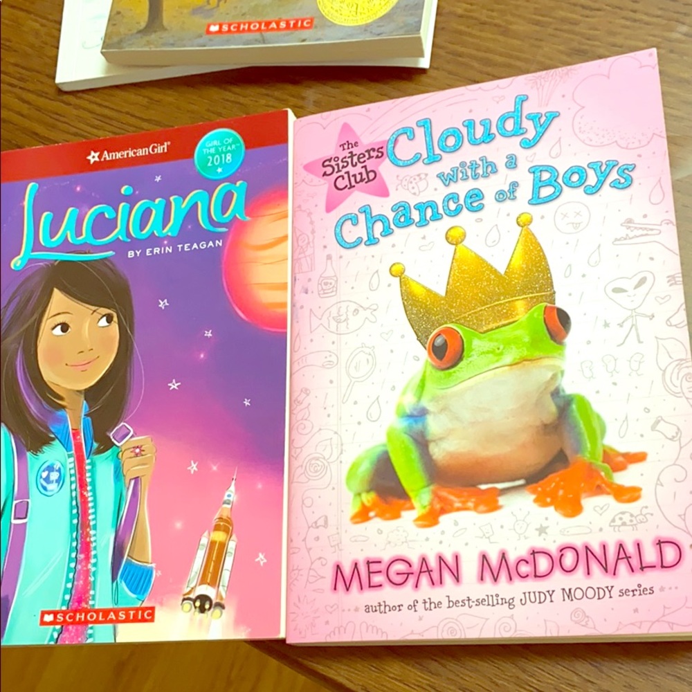 American girl/the sisters club book bundle